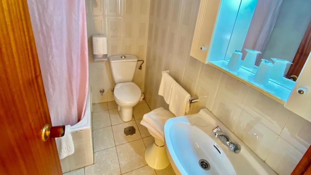 Hostal De Berria Santoña 外观 照片